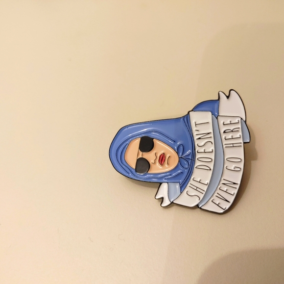 She Doesn't Even Go Here Damian Hoodie Enamel Pin - Picture 2 of 4